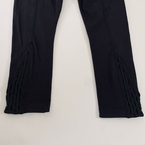 Lululemon Leggings Women 4* Black Crop Capri 21” Cutout Hem Gym Workout Yoga - Picture 5 of 10